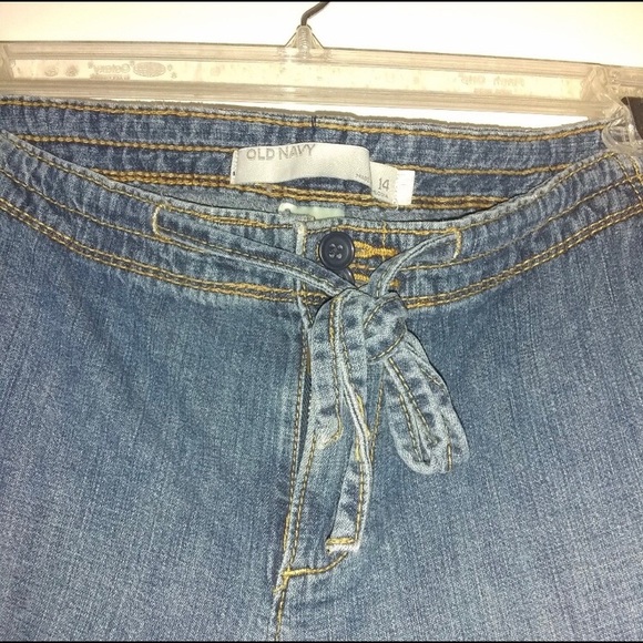 NWOT Old Navy Bell Bottom Flare Jeans - Picture 3 of 3